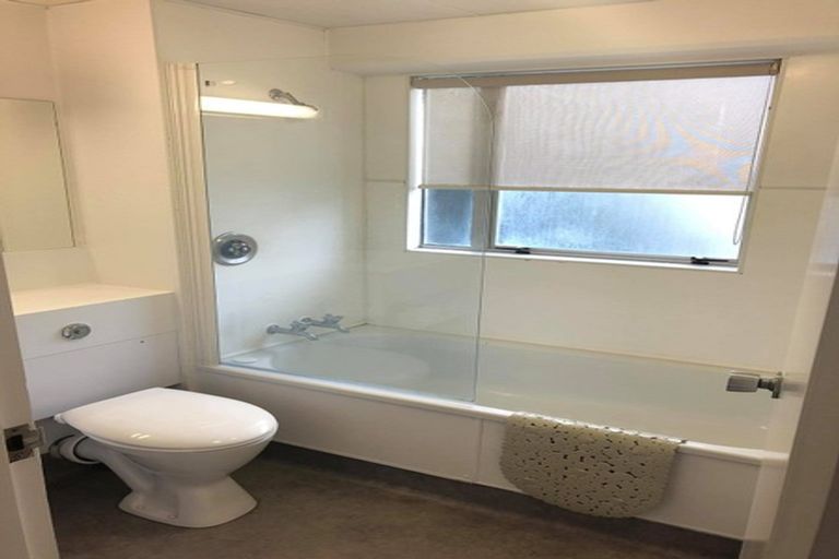 Photo of property in Capital Hill Apartments, 25/54 Hill Street, Thorndon, Wellington, 6011