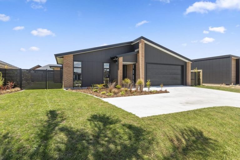 Photo of property in 97 The Boulevard, Papamoa Beach, Papamoa, 3118