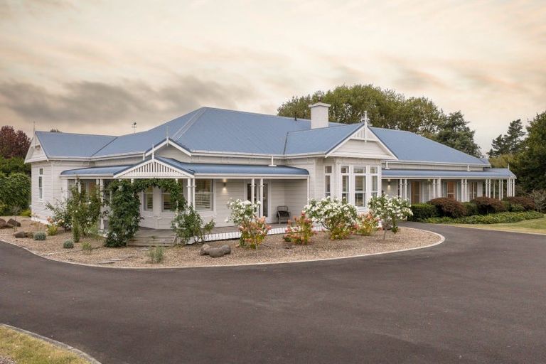 Photo of property in 37 Ryvington Lane, Tamahere, Hamilton, 3283