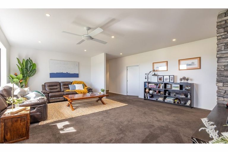 Photo of property in 25 Hallfield Drive, Ohoka, Kaiapoi, 7692