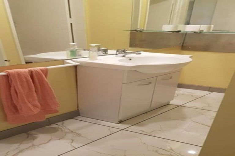 Photo of property in 37 Parkstone Avenue, Ilam, Christchurch, 8041