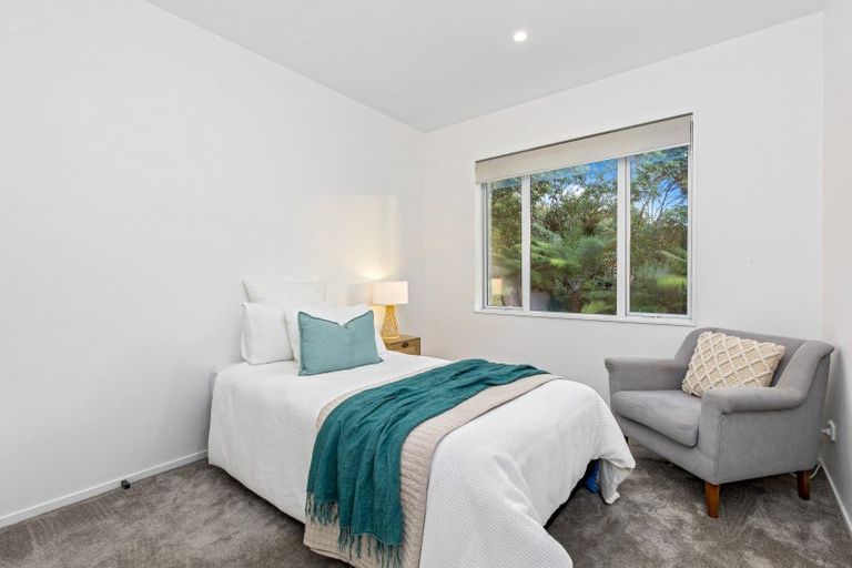 Photo of property in 29a Kimberly Grove, Greenhithe, Auckland, 0632