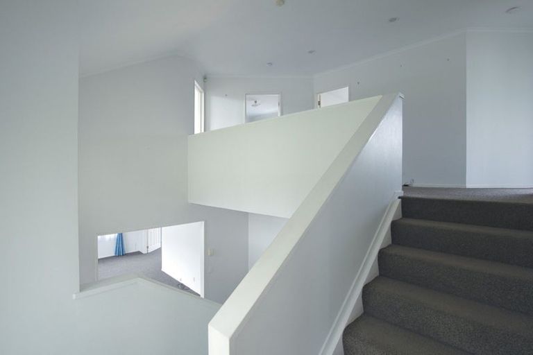 Photo of property in 8 Highgate Place, Somerville, Auckland, 2014