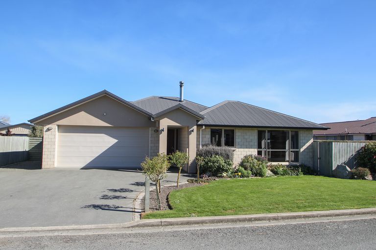 Photo of property in 48 Salisbury Crescent, Oamaru North, Oamaru, 9400