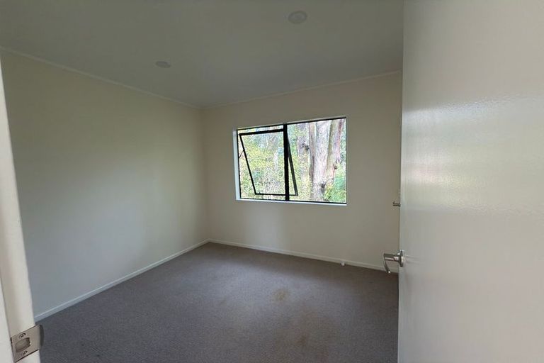 Photo of property in 320 Paremoremo Road, Paremoremo, Auckland, 0632