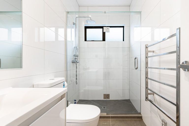 Photo of property in 79 Nobilo Road, Kumeu, 0810