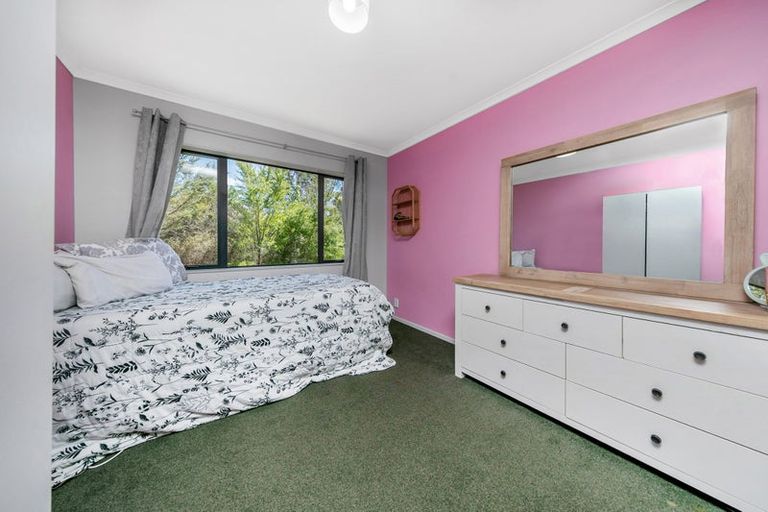 Photo of property in 63 Claverdon Drive, Massey, Auckland, 0614