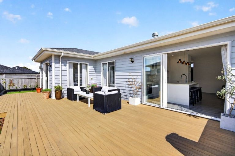 Photo of property in 4 Gemscott Crescent, Huapai, Kumeu, 0810