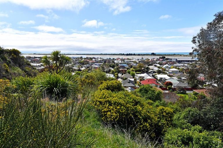 Photo of property in 11 Egnot Heights, Redcliffs, Christchurch, 8081