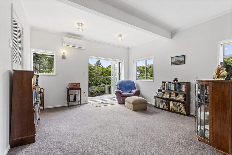 Photo of property in 45 Kiriwai Road, Paremata, Porirua, 5024