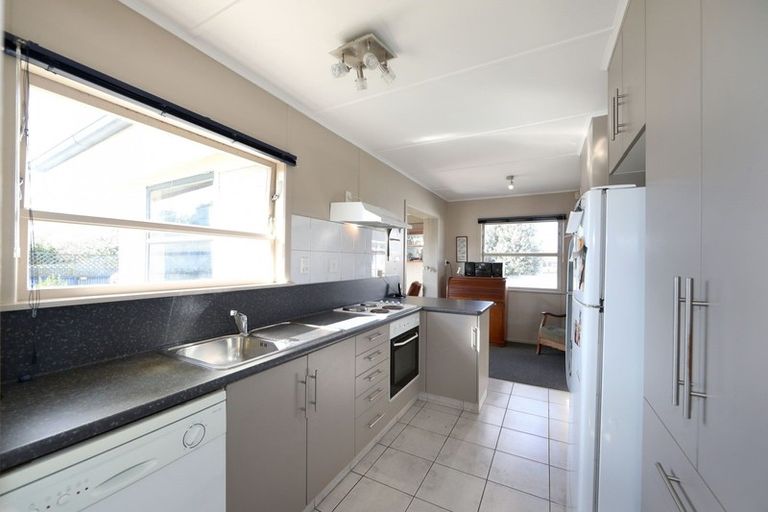 Photo of property in 118 Conway Street, Mayfair, Hastings, 4122