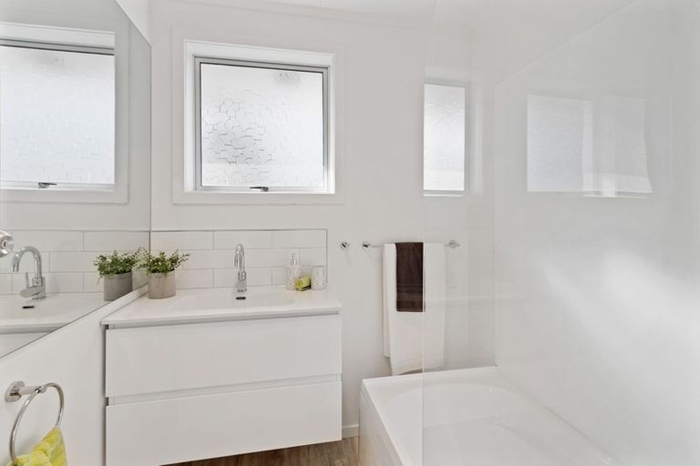 Photo of property in 23 Kowhai Street, Hamilton Lake, Hamilton, 3204