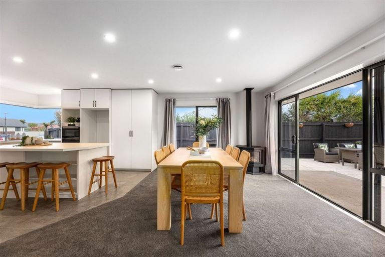 Photo of property in 9 Evenwood Place, Waimairi Beach, Christchurch, 8083