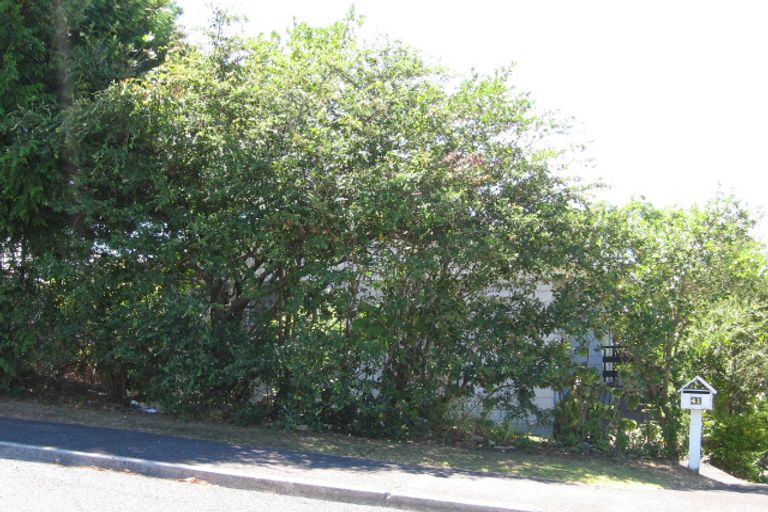 Photo of property in 43 Lysander Crescent, Beach Haven, Auckland, 0626