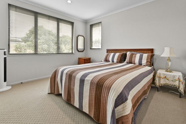 Photo of property in 1 Toscana Drive, Karaka, Papakura, 2113