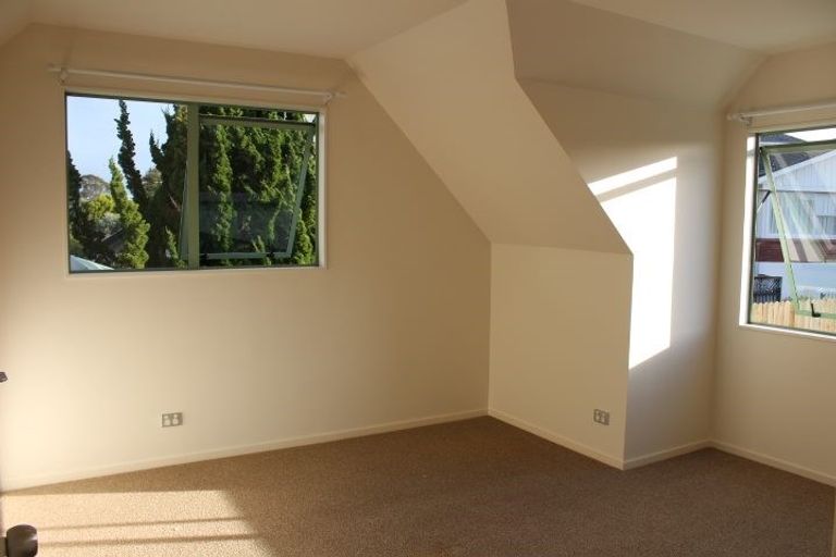 Photo of property in 1/34 Sorrel Crescent, Bucklands Beach, Auckland, 2012