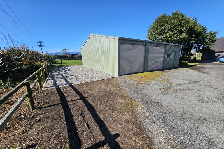 Photo of property in 65 Snodgrass Road, Westport, 7892