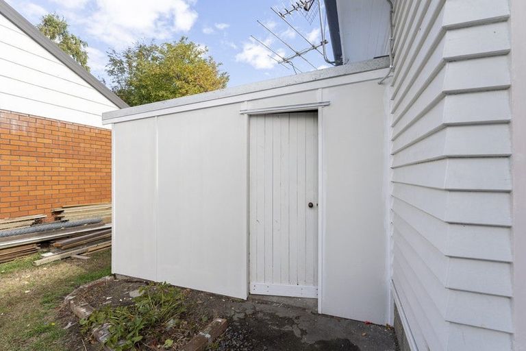 Photo of property in 1/43 Aorangi Road, Bryndwr, Christchurch, 8053