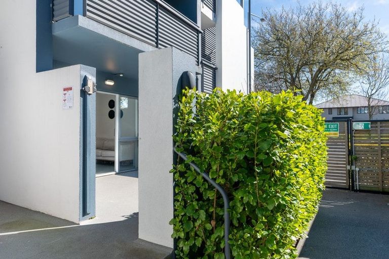 Photo of property in Amuri Park Apartments, 4/280 Bealey Avenue, Christchurch Central, Christchurch, 8013