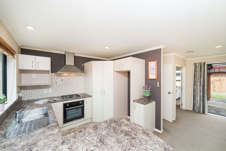 Photo of property in 47 Branigan Parade, Kelvin Grove, Palmerston North, 4414