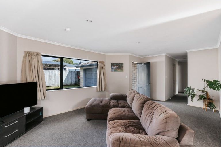 Photo of property in 3b Esmeralda Street, Welcome Bay, Tauranga, 3112