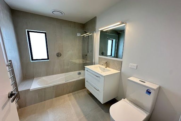 Photo of property in 50 Oakum Road, Whitby, 5024