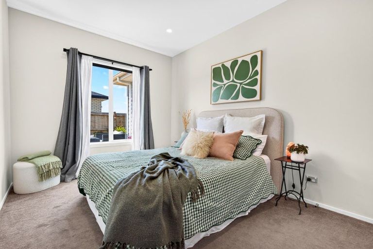 Photo of property in 4 Gemscott Crescent, Huapai, Kumeu, 0810