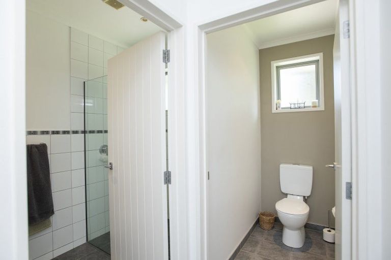 Photo of property in 13 Parkview Place, Riverdale, Gisborne, 4010