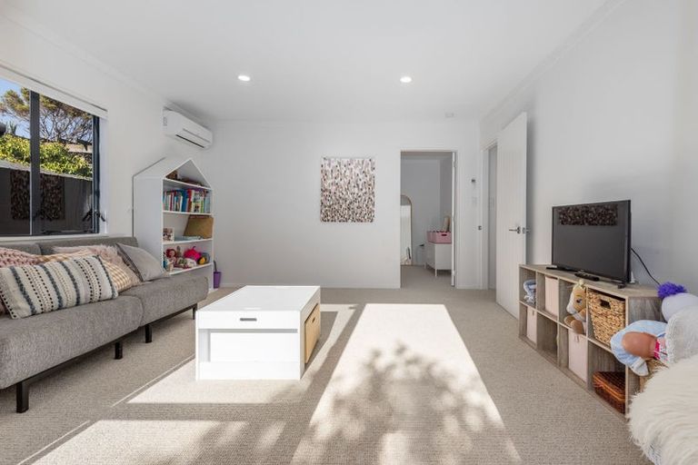 Photo of property in 300 Rosetta Road, Raumati Beach, Paraparaumu, 5032