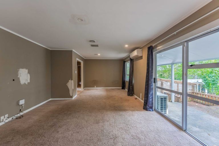 Photo of property in 27 Ruru Street, Waikanae, 5036