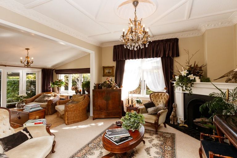 Photo of property in 10 Milverton Avenue, Hokowhitu, Palmerston North, 4410