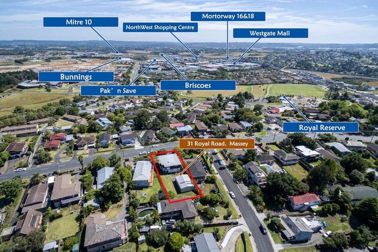 Photo of property in 31 Royal Road, Massey, Auckland, 0614