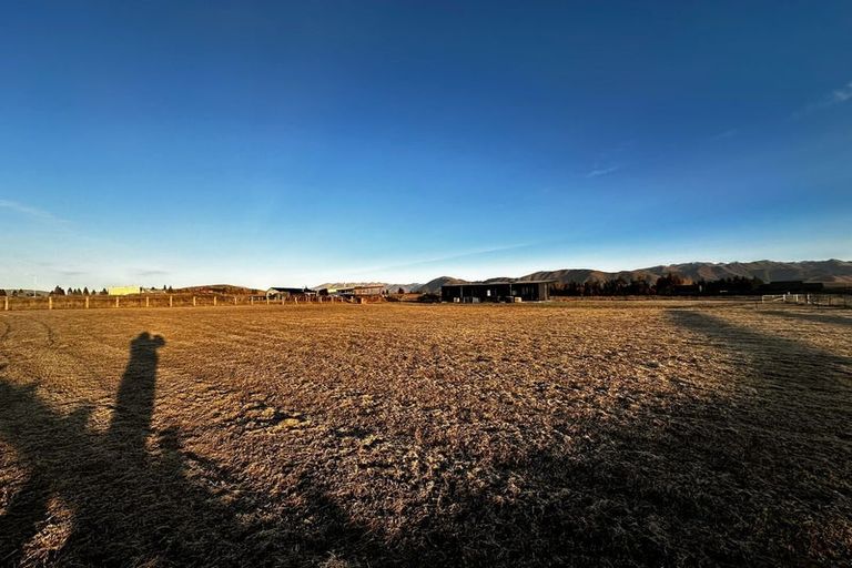 Photo of property in 10 Temple Drive, Twizel, 7901