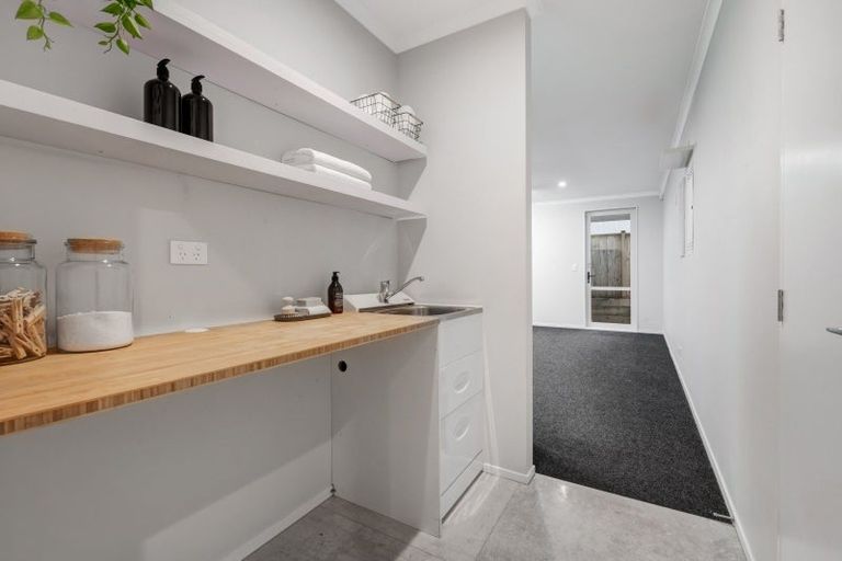 Photo of property in 26 Kukuwai Avenue, Red Beach, 0932