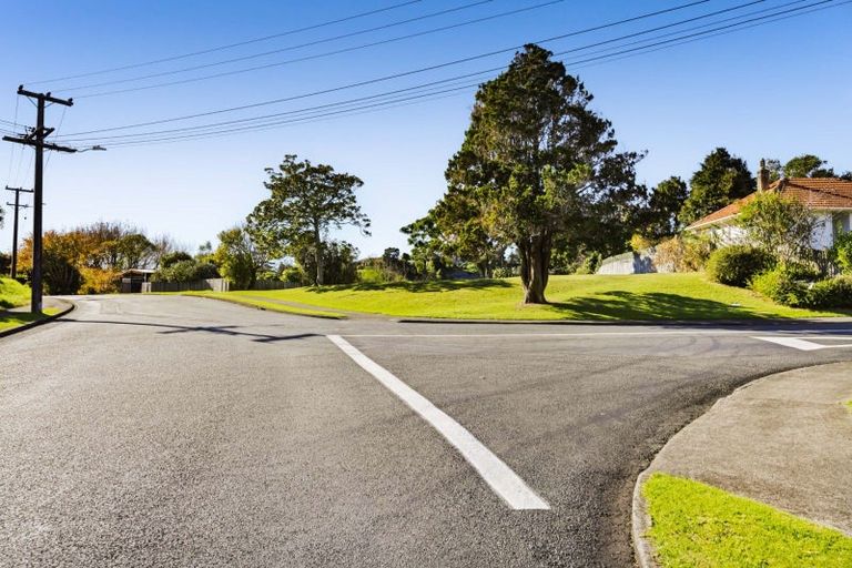 Photo of property in 39 Glenpark Avenue, Frankleigh Park, New Plymouth, 4310