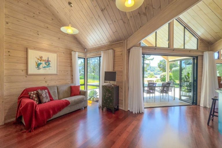 Photo of property in 79 Tangiteroria Lane, Pauanui, Hikuai, 3579