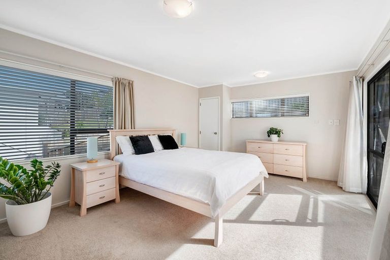 Photo of property in 39 Merehai Place, Snells Beach, 0920