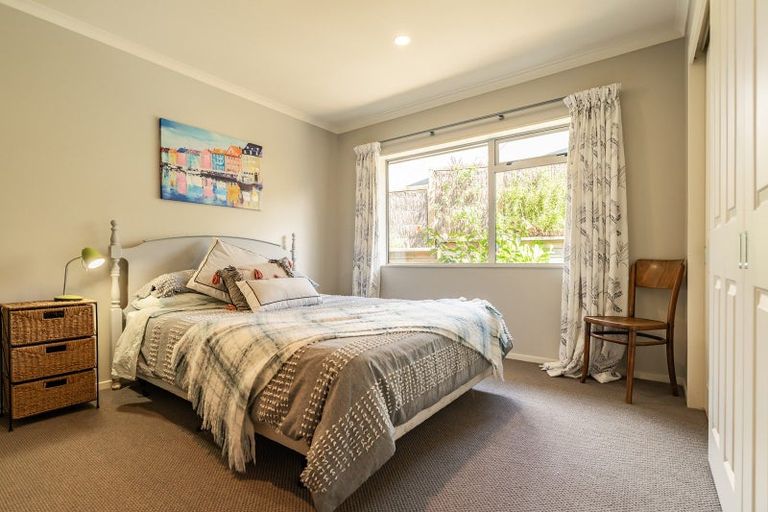 Photo of property in 72 Tawhai Place, Parahaki, Whangarei, 0112