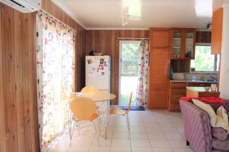 Photo of property in 10 Lynley Place, Pakuranga Heights, Auckland, 2010