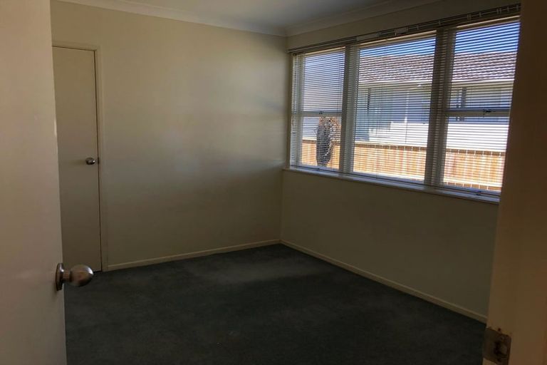 Photo of property in 40 Chatsworth Crescent, Pakuranga Heights, Auckland, 2010