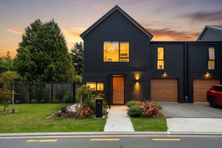 Photo of property in 17 Reakes Crescent, Wallaceville, Upper Hutt, 5018