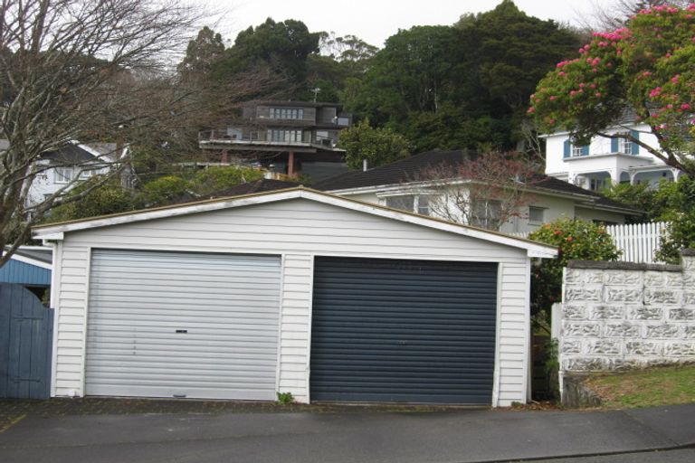 Photo of property in 147 Vivian Street, New Plymouth, 4310