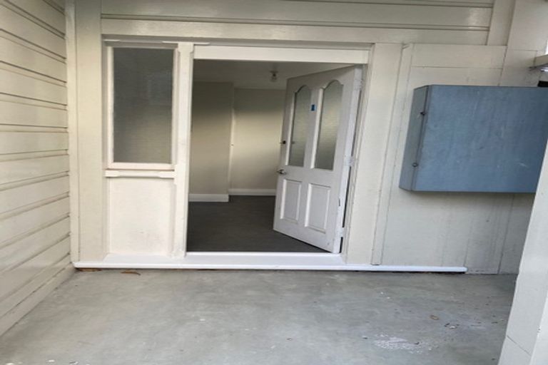 Photo of property in 23 Tinakori Road, Thorndon, Wellington, 6011