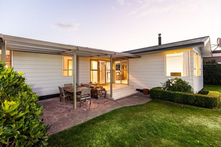 Photo of property in 11 Argyle Place, Arrowtown, 9302