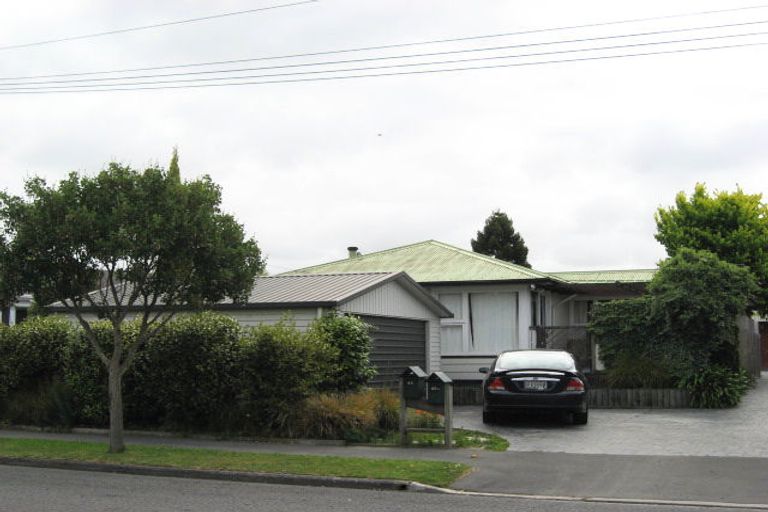 Photo of property in 2/45 Yardley Street, Avonhead, Christchurch, 8042