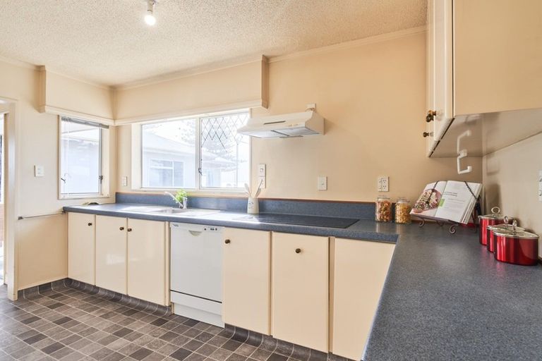 Photo of property in 479 Marine Parade, Napier South, Napier, 4110