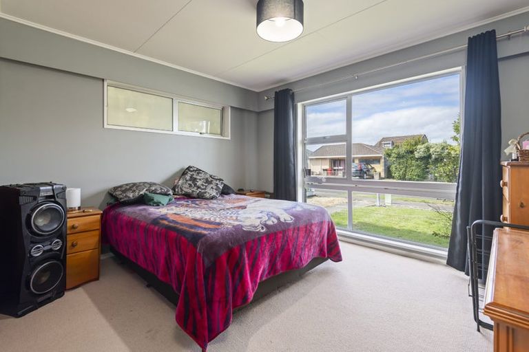 Photo of property in 1a Bristol Crescent, Roslyn, Palmerston North, 4414