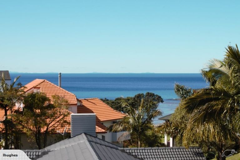 Photo of property in 18 Whale Cove, Stanmore Bay, Whangaparaoa, 0932