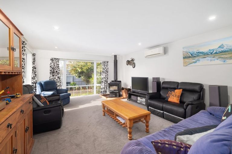 Photo of property in 225 Main Road North, Redwood, Christchurch, 8051