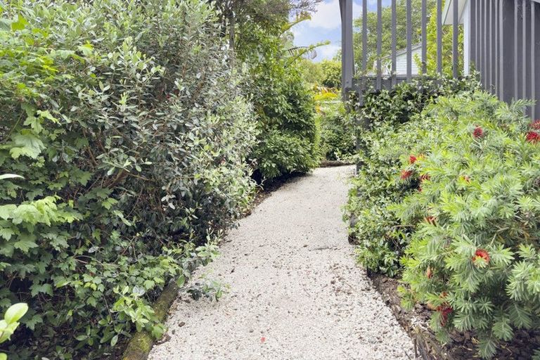 Photo of property in 91a Woodglen Road, Glen Eden, Auckland, 0602